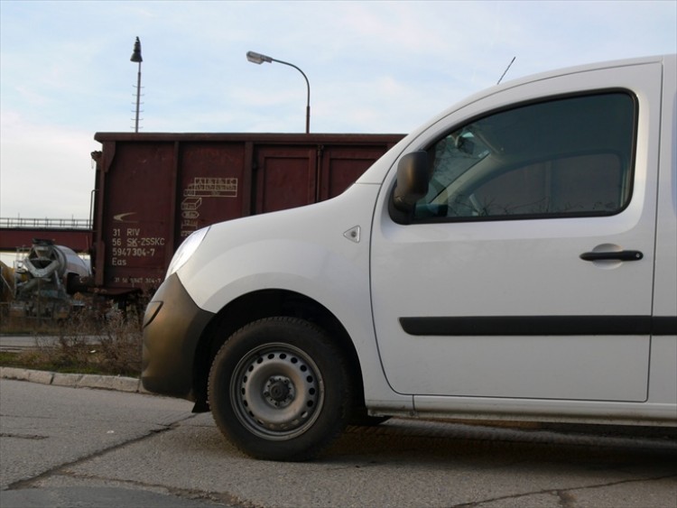 Renault Kangoo Express MAXI 1.5 dCi (63kW)