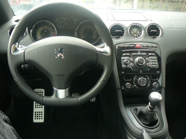 Peugeot RCZ 2.0 HDi FAP