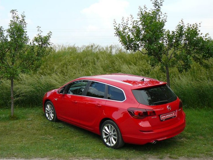 Opel Astra Sports Tourer 1.4 TURBO 