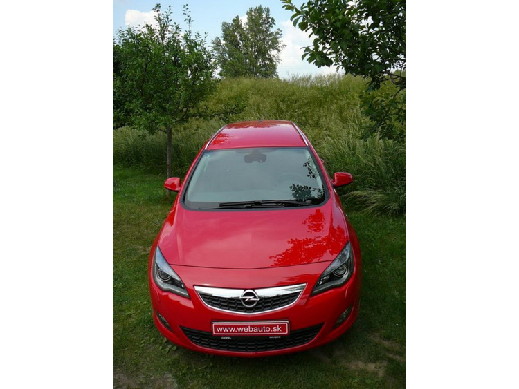 Opel Astra Sports Tourer 1.4 TURBO 