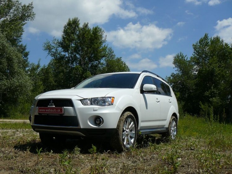 Mitsubishi Outlander 2.2 DI-D MIVEC 4WD