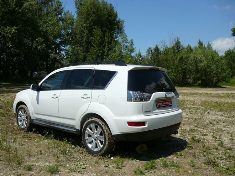 Mitsubishi Outlander 2.2 DI-D MIVEC 4WD