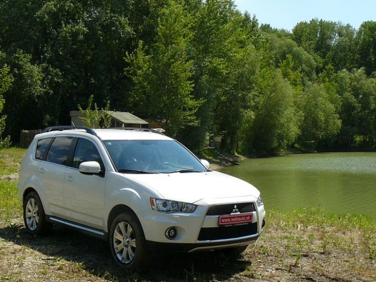 Mitsubishi Outlander 2.2 DI-D MIVEC 4WD