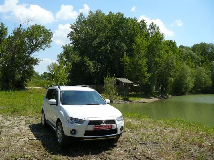 Mitsubishi Outlander 2.2 DI-D MIVEC 4WD