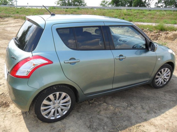 Suzuki Swift 1.2 VVT AT