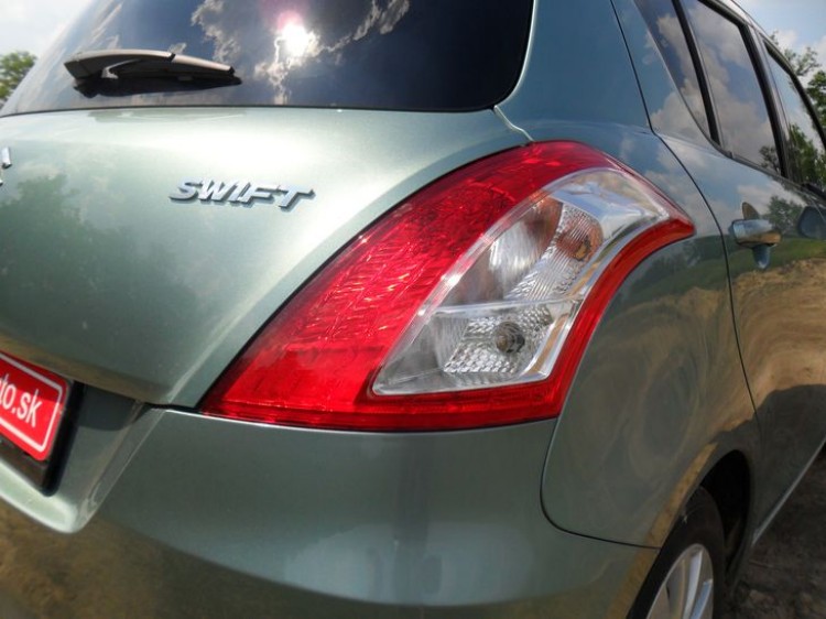 Suzuki Swift 1.2 VVT AT