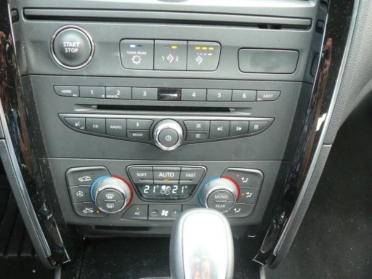 Renault Latitude 2.0 dCi AT