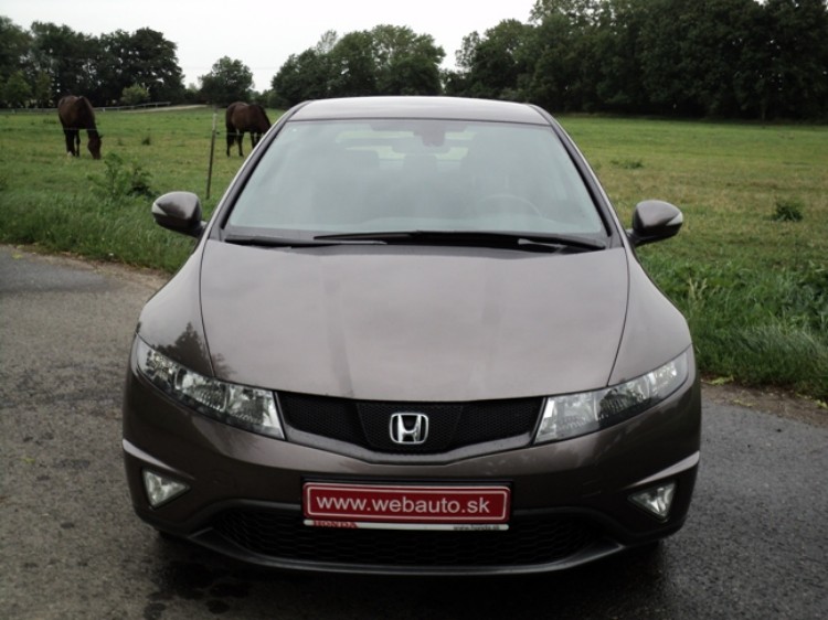 Honda Civic 1.8 i-VTEC AT