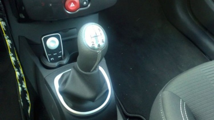 Renault Clio 1.2 16V 