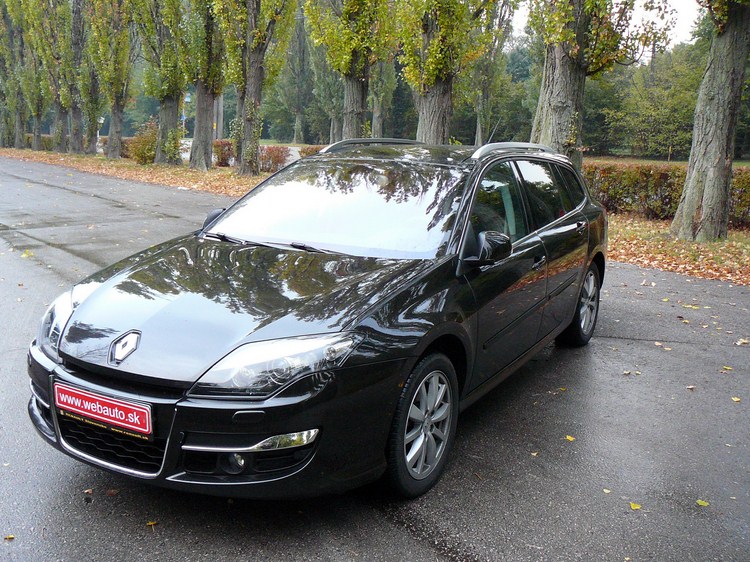 Renault Laguna GrandTour 2.0 dCi AT