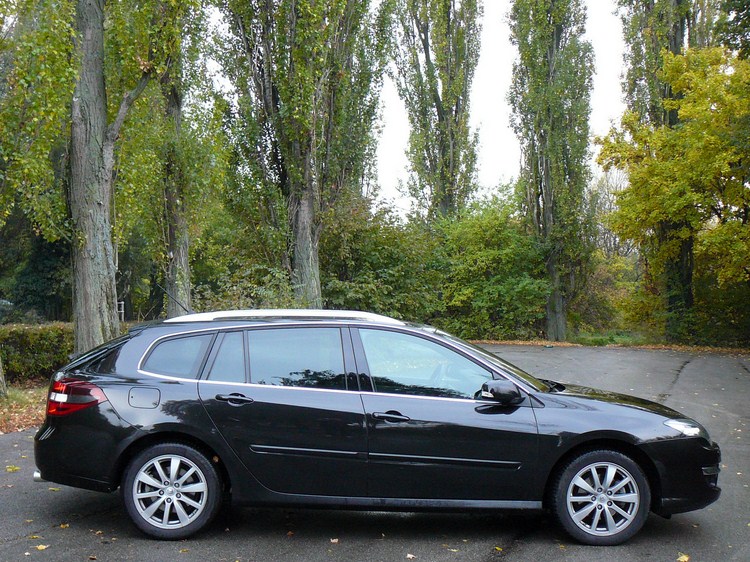 Renault Laguna GrandTour 2.0 dCi AT