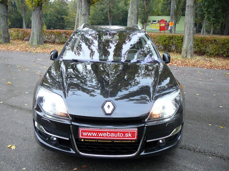 Renault Laguna GrandTour 2.0 dCi AT