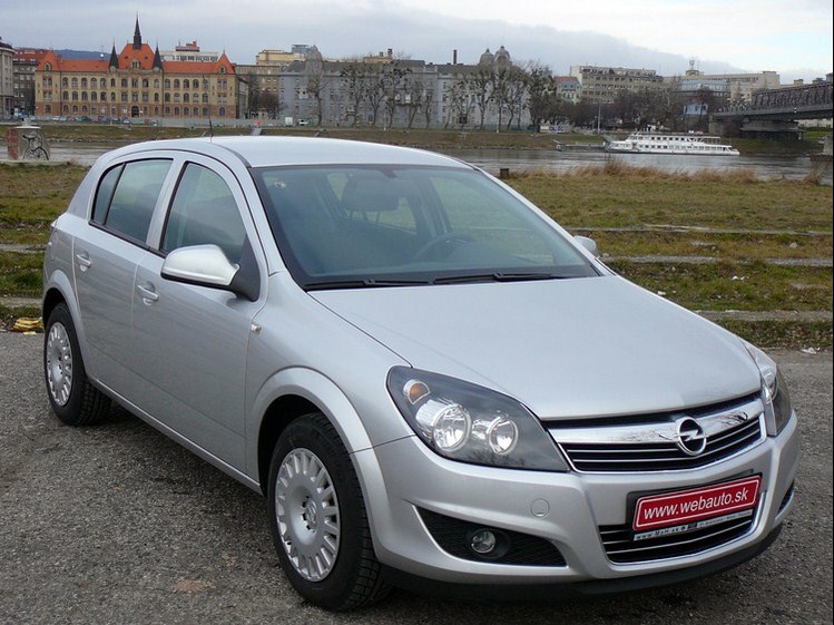 Opel Astra Classic III 1.6 ECOTEC