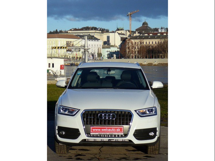 Audi Q3 2.0 TDi CR S-Tronic