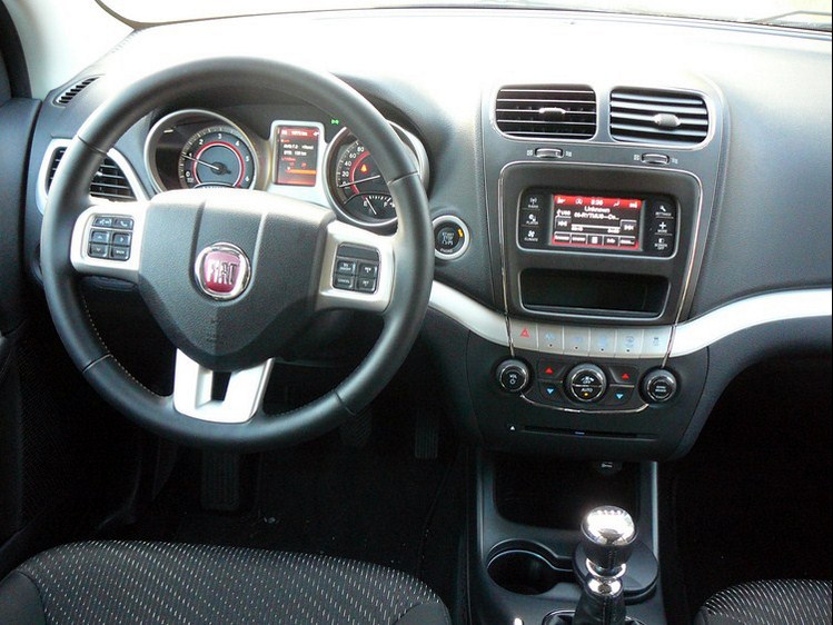 Fiat Freemont 2WD 2.0 MultiJet