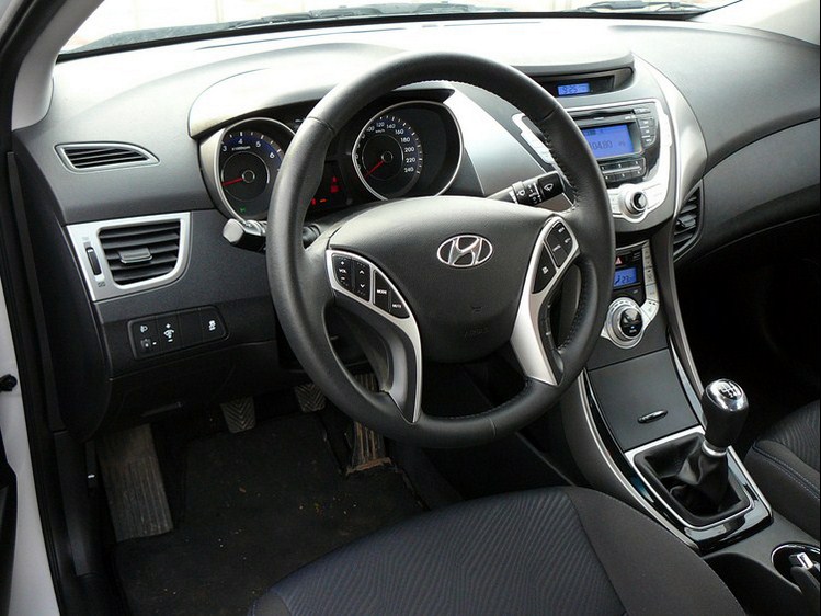 Hyundai Elantra 1.6 D-CVVT