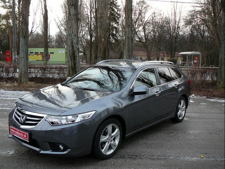 Honda Accord Tourer 2.2 i-DTEC 110kW (Facelift 2012)