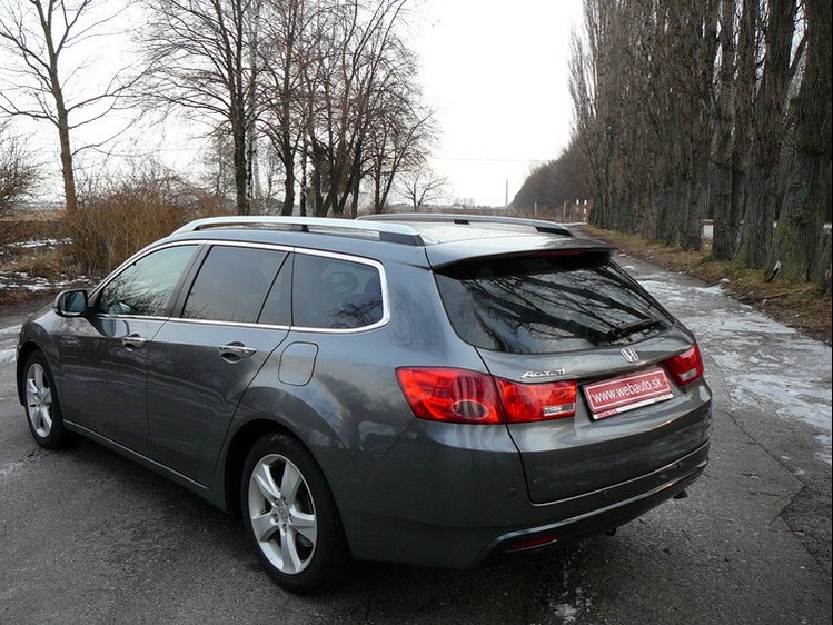 Honda Accord Tourer 2.2 i-DTEC 110kW (Facelift 2012)