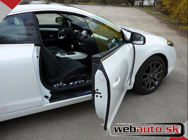 Renault Laguna Coupé 2.0T 16V Monaco GP