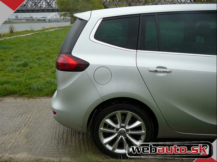 Opel Zafira Tourer 2.0 CDTI AT (121kW)