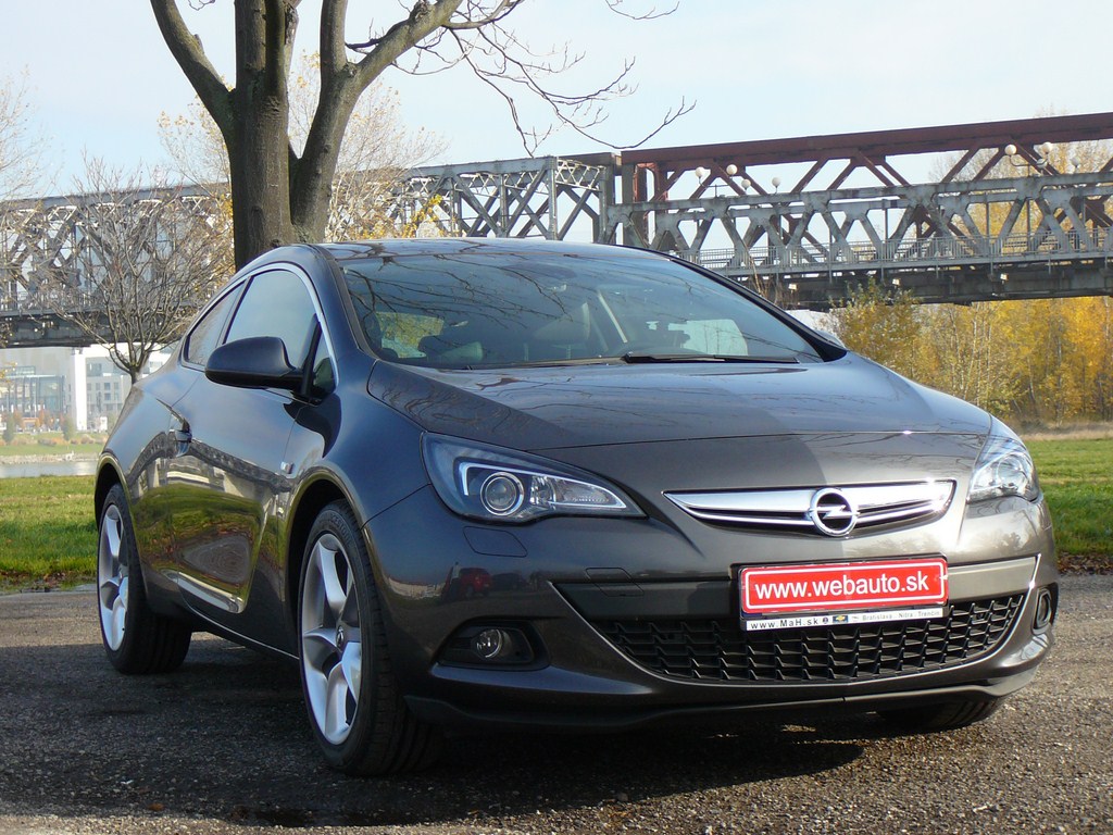 Opel Astra GTC 2.0 CDTI