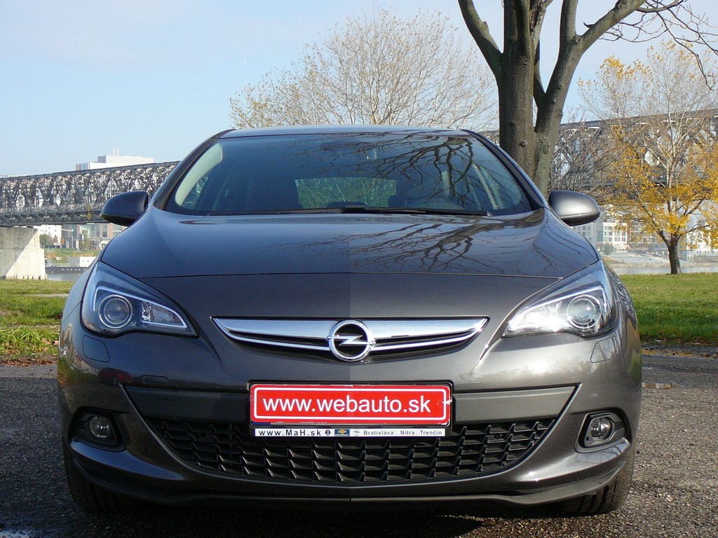 Opel Astra GTC 2.0 CDTI