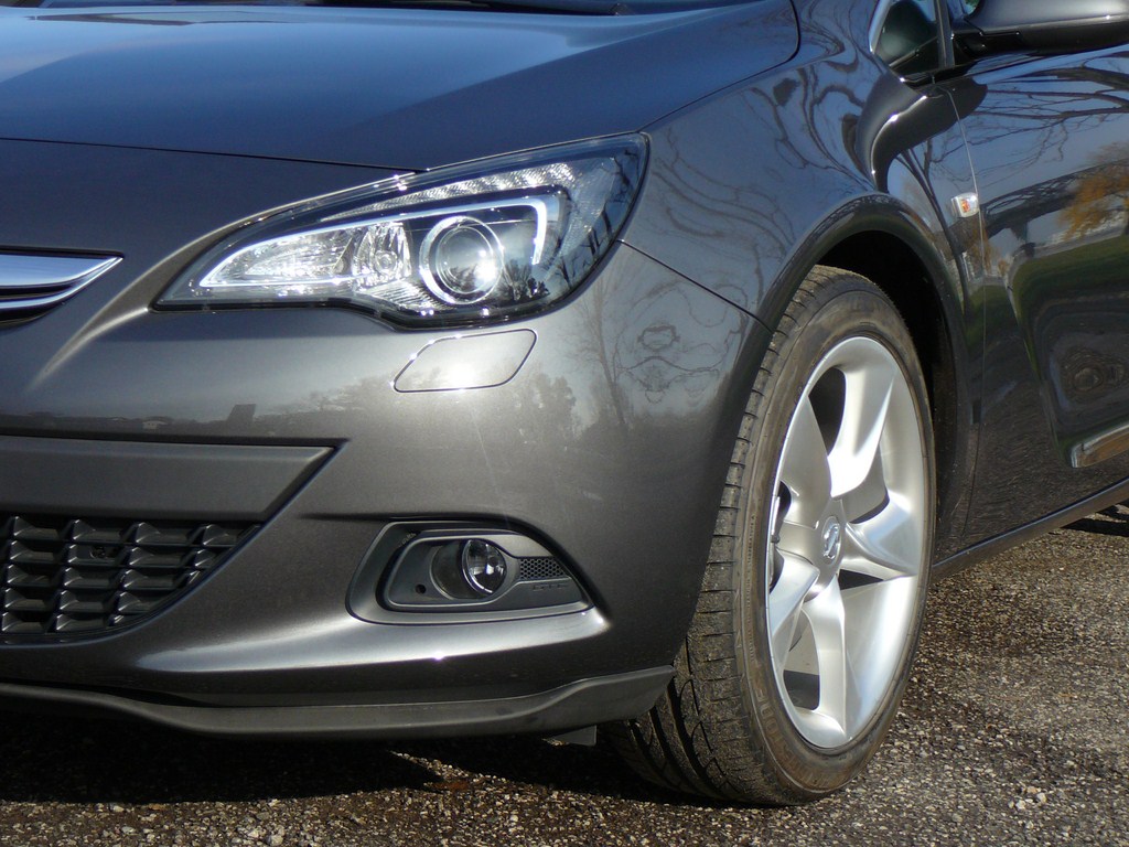 Opel Astra GTC 2.0 CDTI