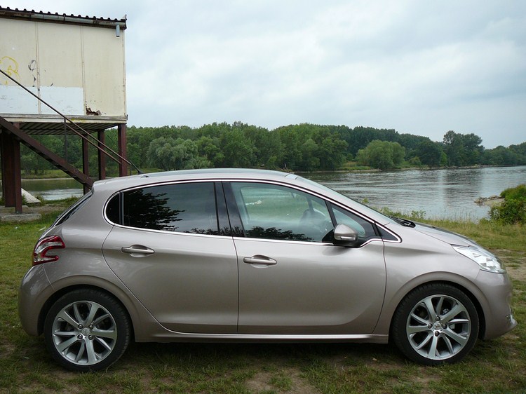 Peugeot 208 1.6 e-HDi