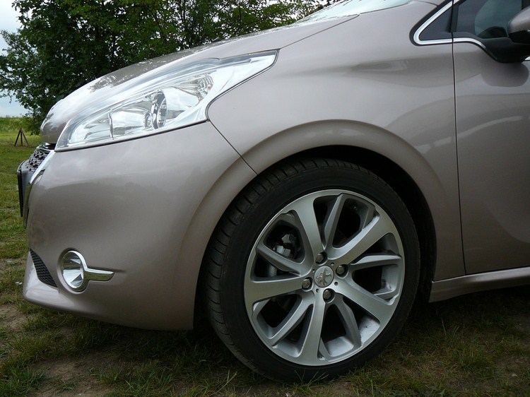 Peugeot 208 1.6 e-HDi