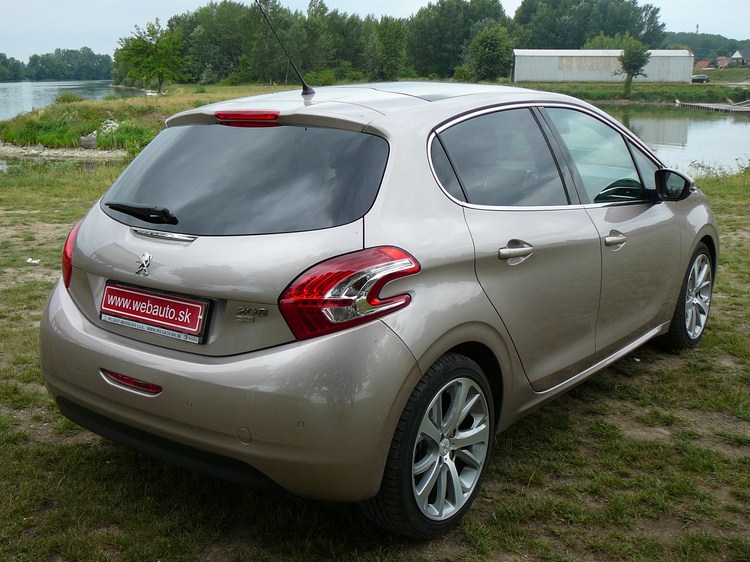 Peugeot 208 1.6 e-HDi