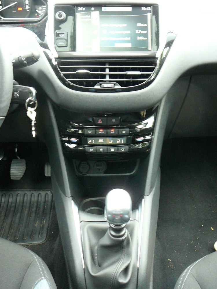 Peugeot 208 1.6 e-HDi