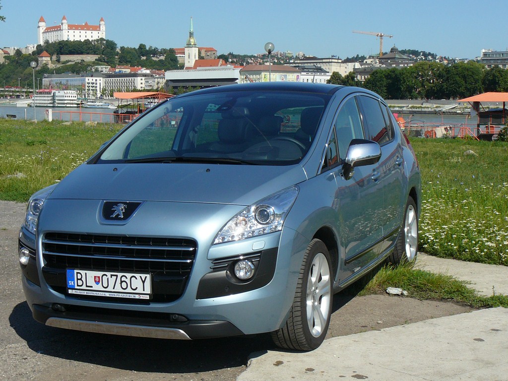 Peugeot 3008 2.0 HDi Hybrid4