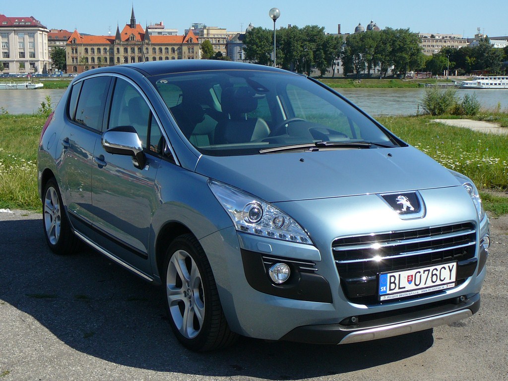 Peugeot 3008 2.0 HDi Hybrid4