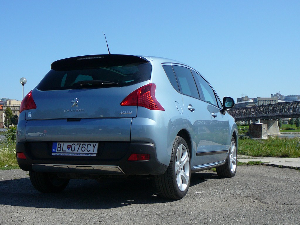 Peugeot 3008 2.0 HDi Hybrid4