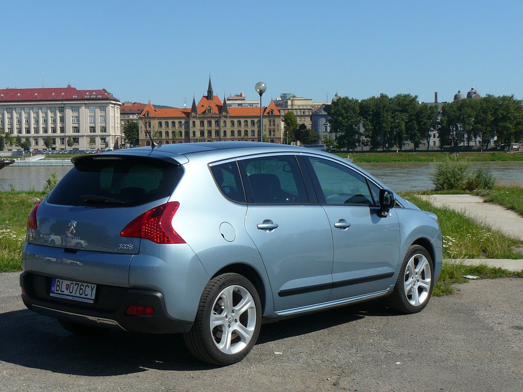 Peugeot 3008 2.0 HDi Hybrid4