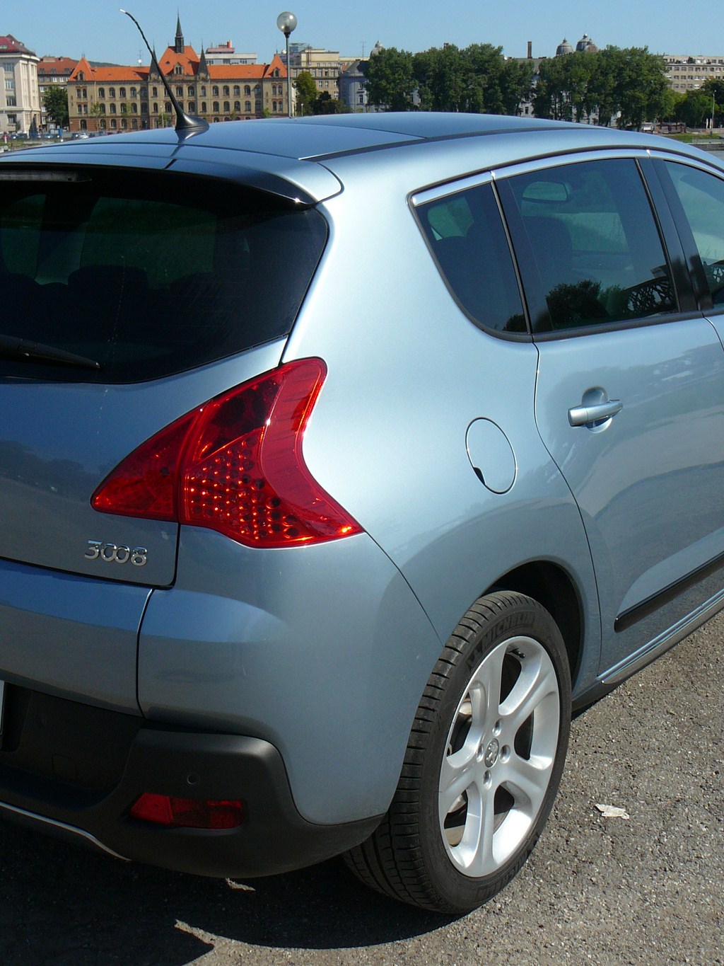 Peugeot 3008 2.0 HDi Hybrid4