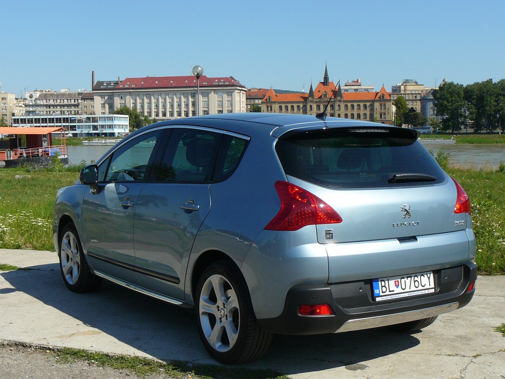 Peugeot 3008 2.0 HDi Hybrid4