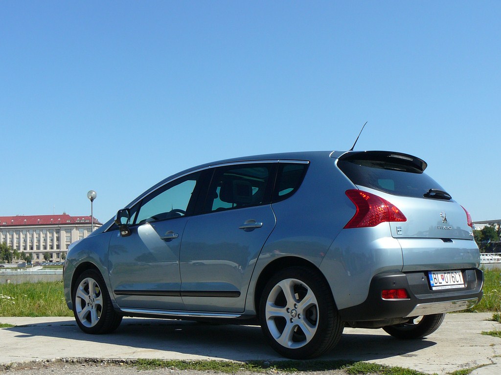 Peugeot 3008 2.0 HDi Hybrid4