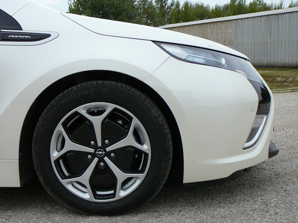 Opel Ampera