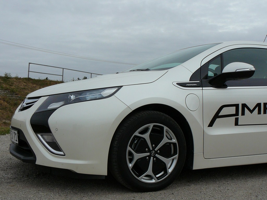 Opel Ampera