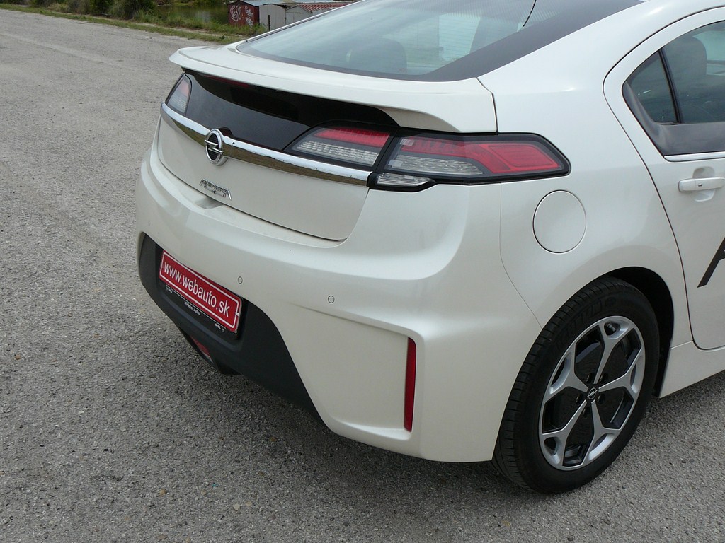 Opel Ampera