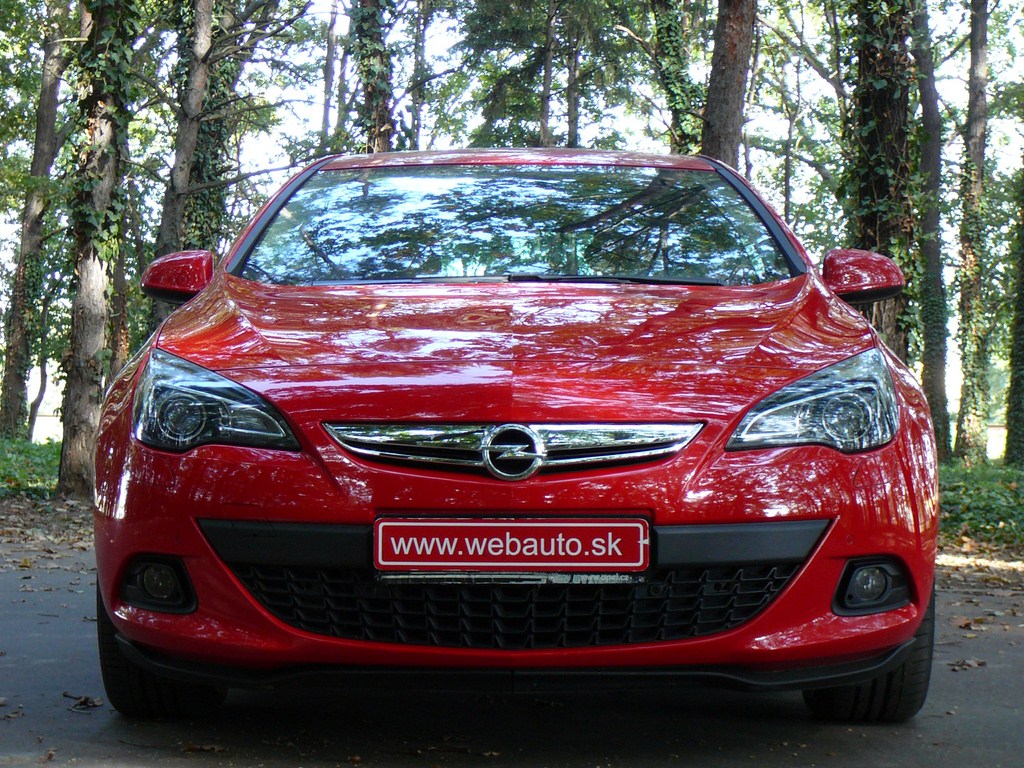 Opel Astra GTC 1.6 TURBO