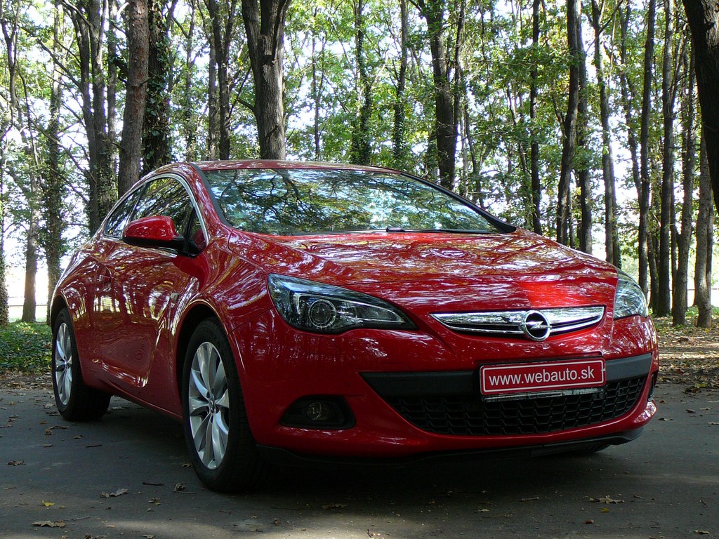 Opel Astra GTC 1.6 TURBO