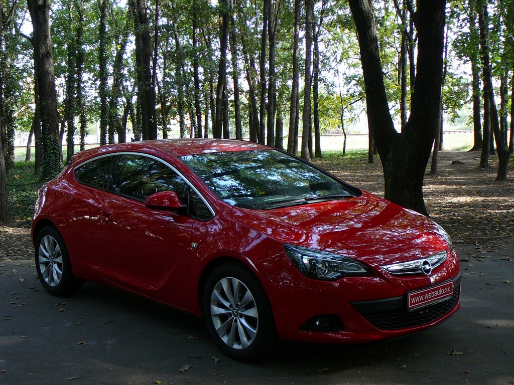 Opel Astra GTC 1.6 TURBO