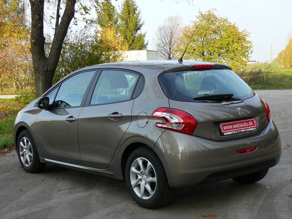 Peugeot 208 1.2 VTi