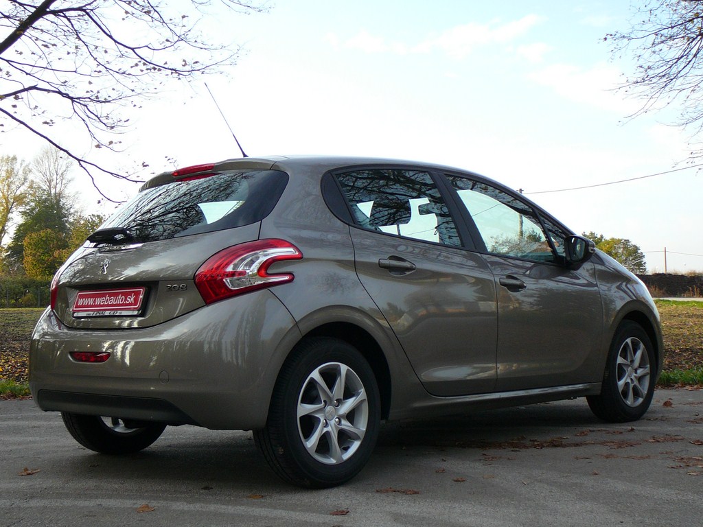 Peugeot 208 1.2 VTi