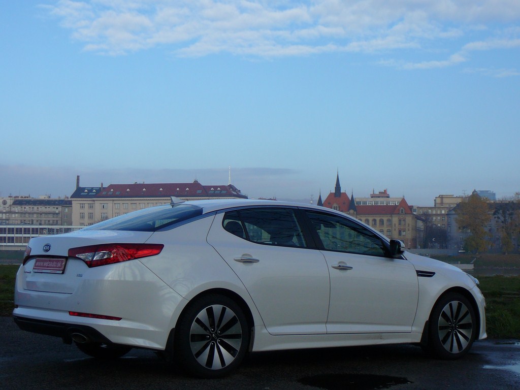 Kia Optima 1.7 CRDi AT