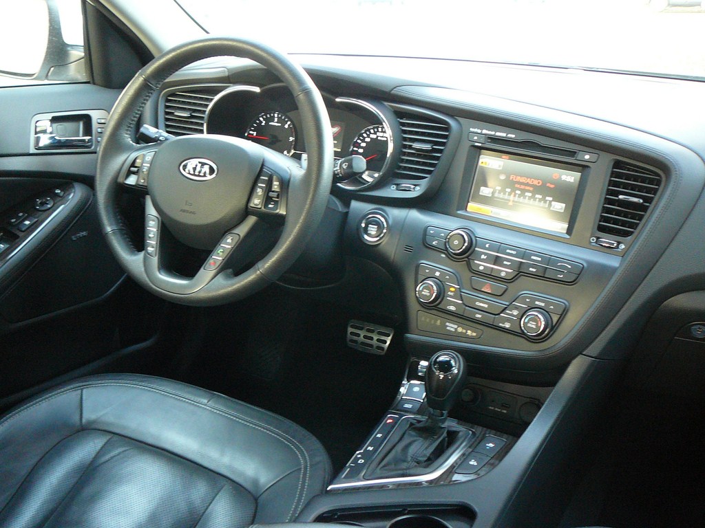 Kia Optima 1.7 CRDi AT