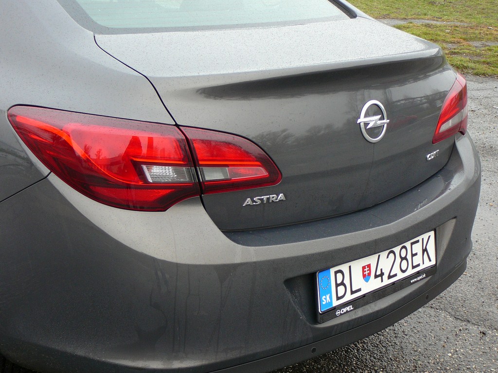 Opel Astra Sedan 1.7 CDTi