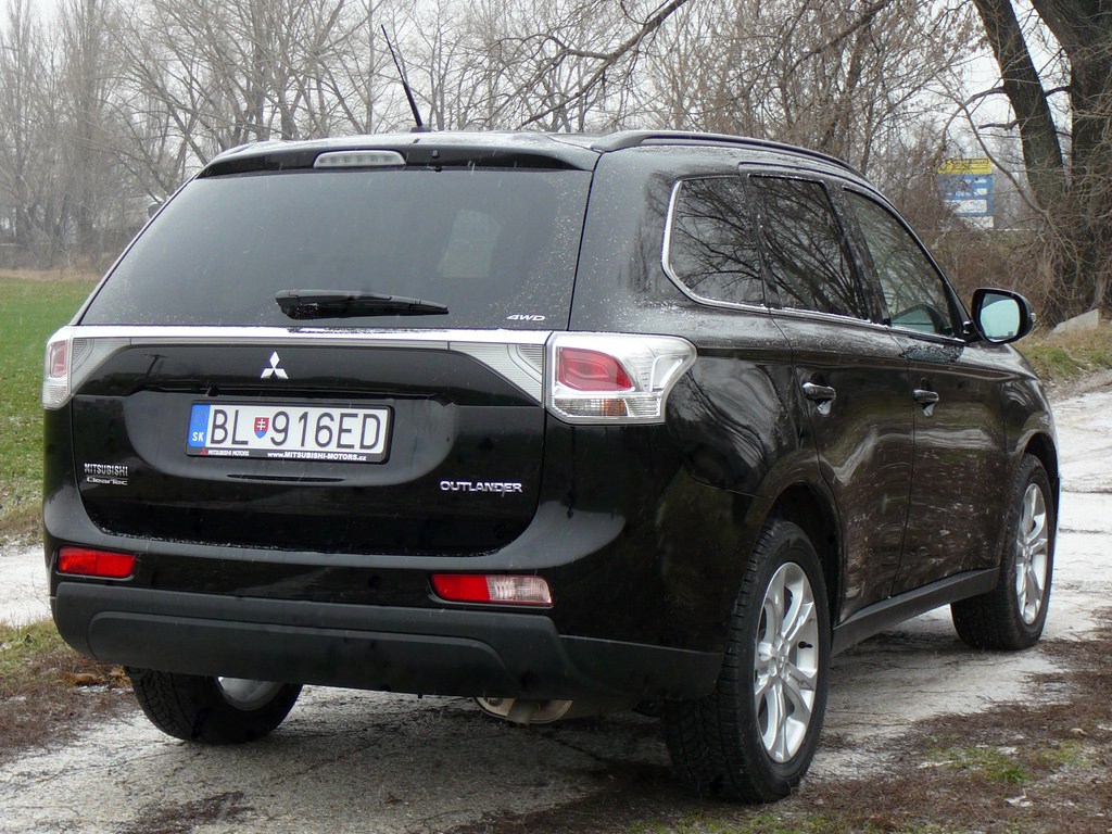 Mitsubishi Outlander 2.2 DI-D AWD